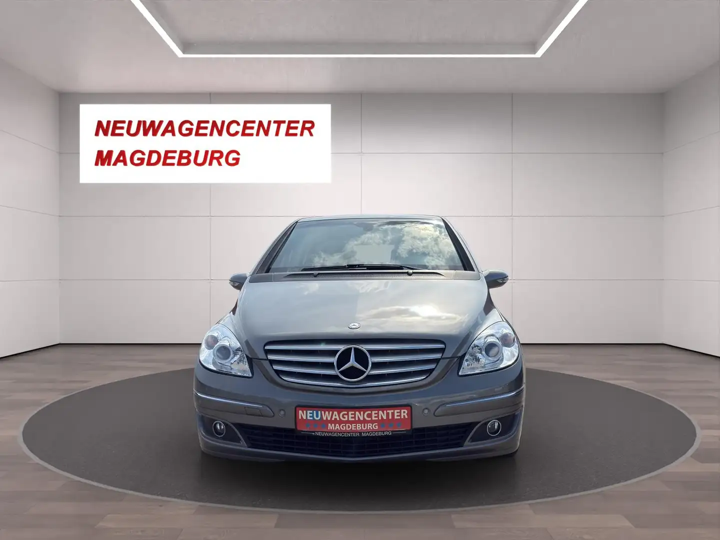 Mercedes-Benz B 150 *SHZ*PDC v+h*2-ZONEN KLIMA*NSW*RADIO-CD Grau - 2