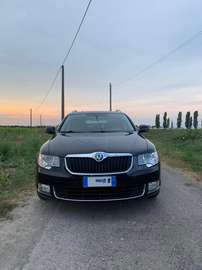 Superb Wagon 2.0 tdi Elegance