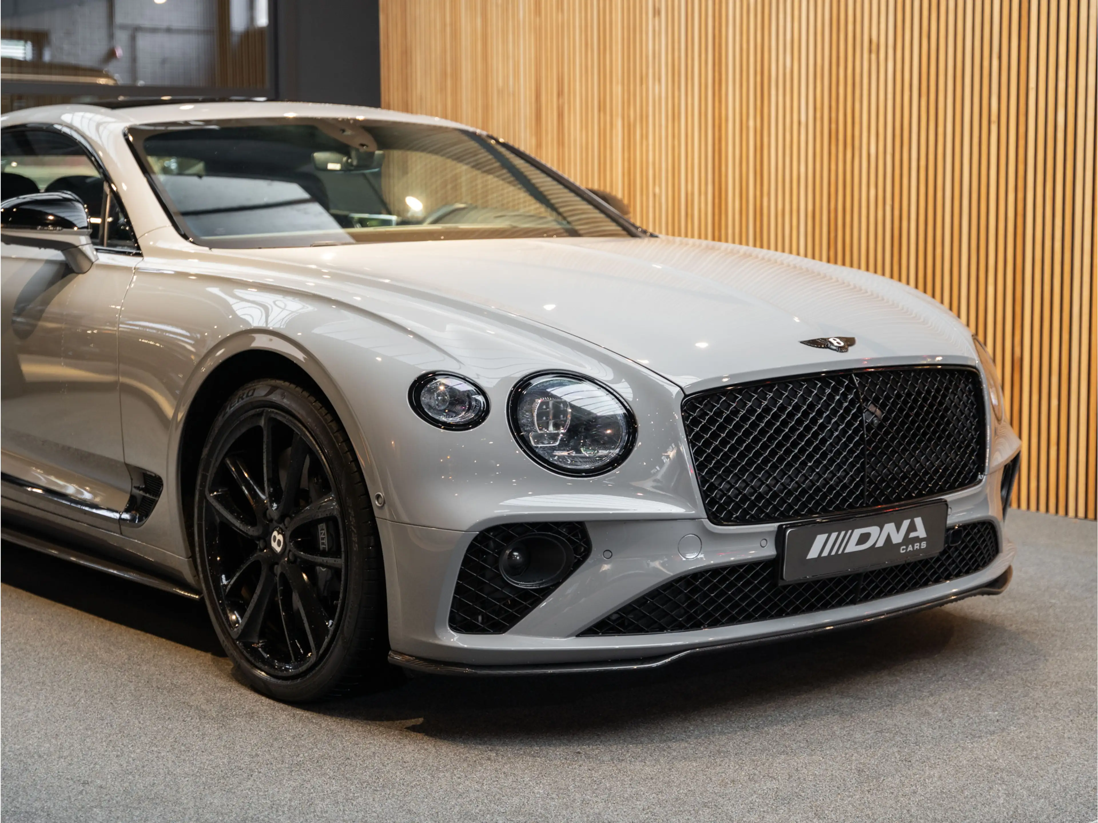 Bentley Continental GT V8 S Carbon Pakket 4.0 V8 S Naim Masssage — photo 11