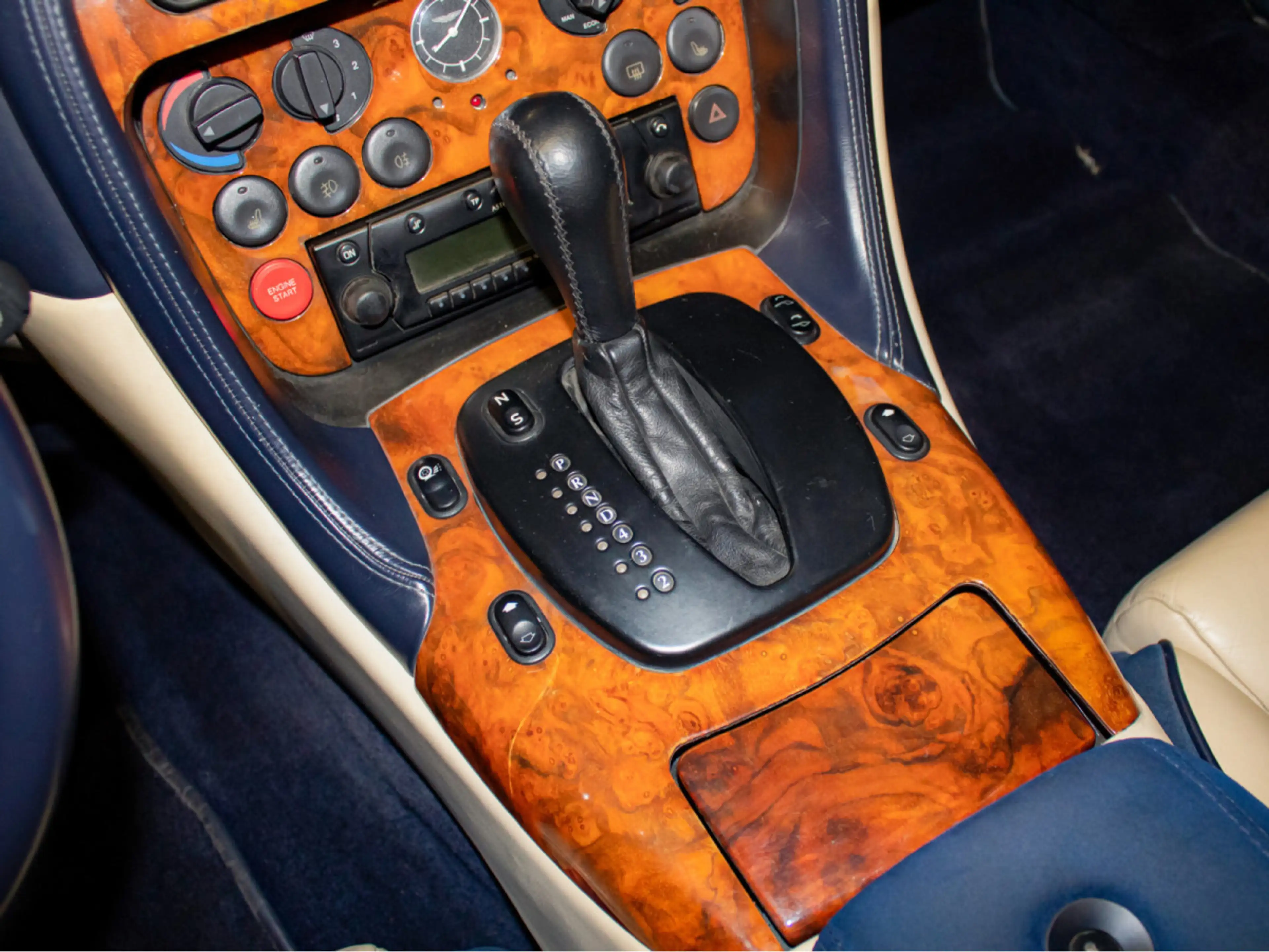 Aston Martin DB 7 Vantage Volante Vantage V12 6.0L 420CV AUTOMATIC — photo 14