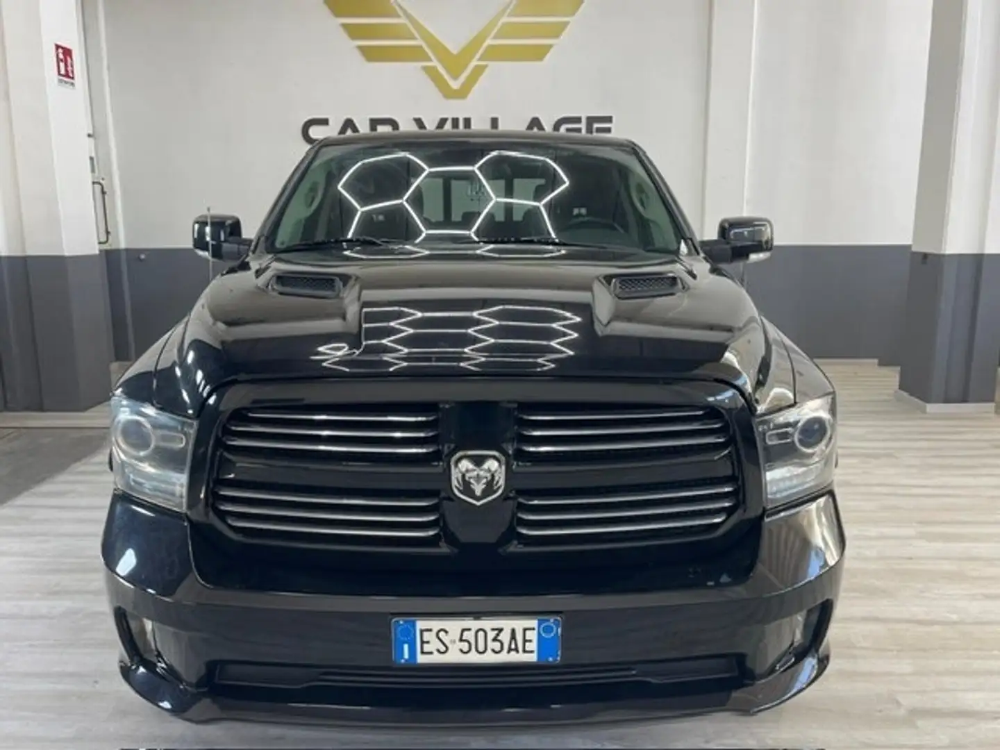 Dodge RAM Militem gpl Zwart - 1