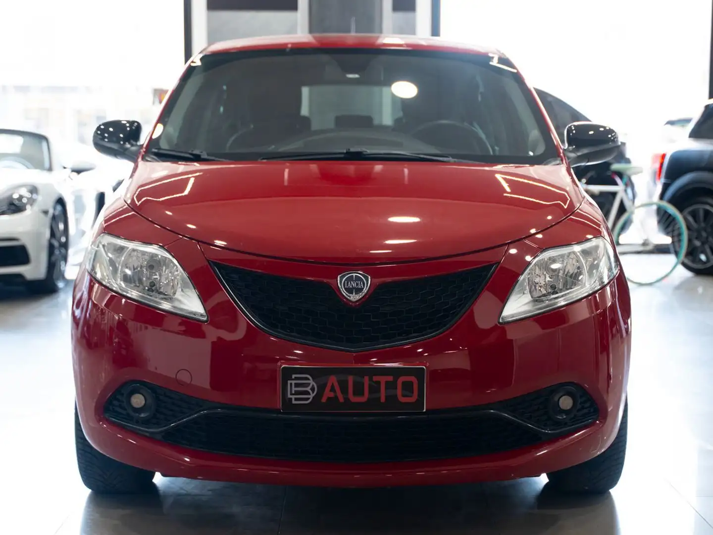 Lancia Ypsilon ECOCHIC 1.0 FIREFLY 70 CV SES HYBRID GOLD FULL OPT Rosso - 2