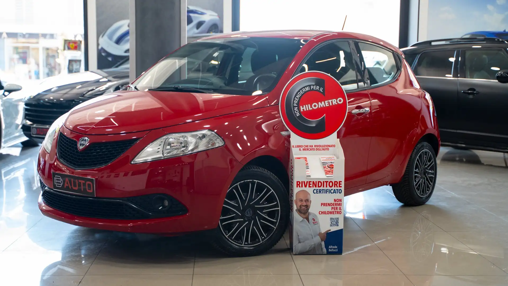 Lancia Ypsilon ECOCHIC 1.0 FIREFLY 70 CV SES HYBRID GOLD FULL OPT Rosso - 1