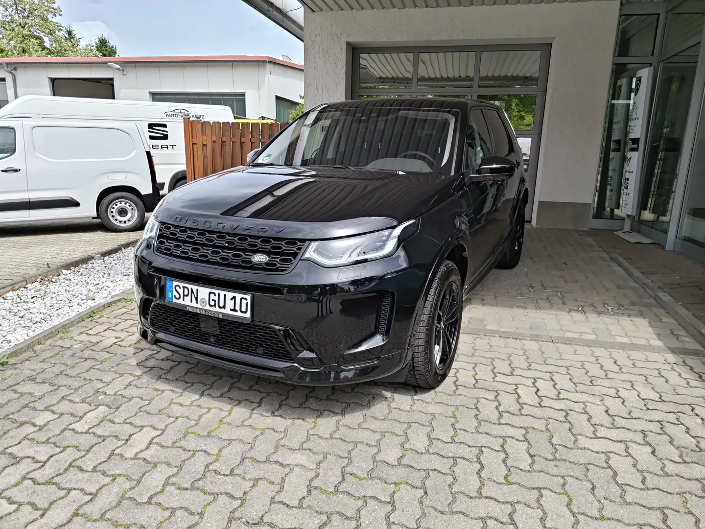 Land Rover Discovery Sport R-Dynamic HSE AWD Schwarz - 1