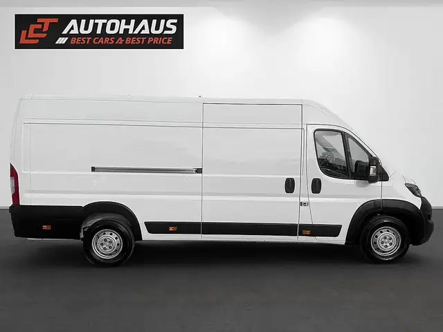 Peugeot Boxer view 5