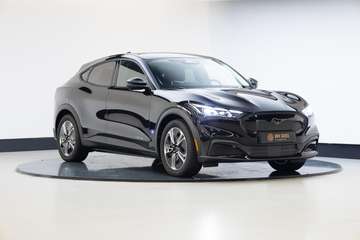 RWD 72 kWh | Technology Pack | Trekhaak |