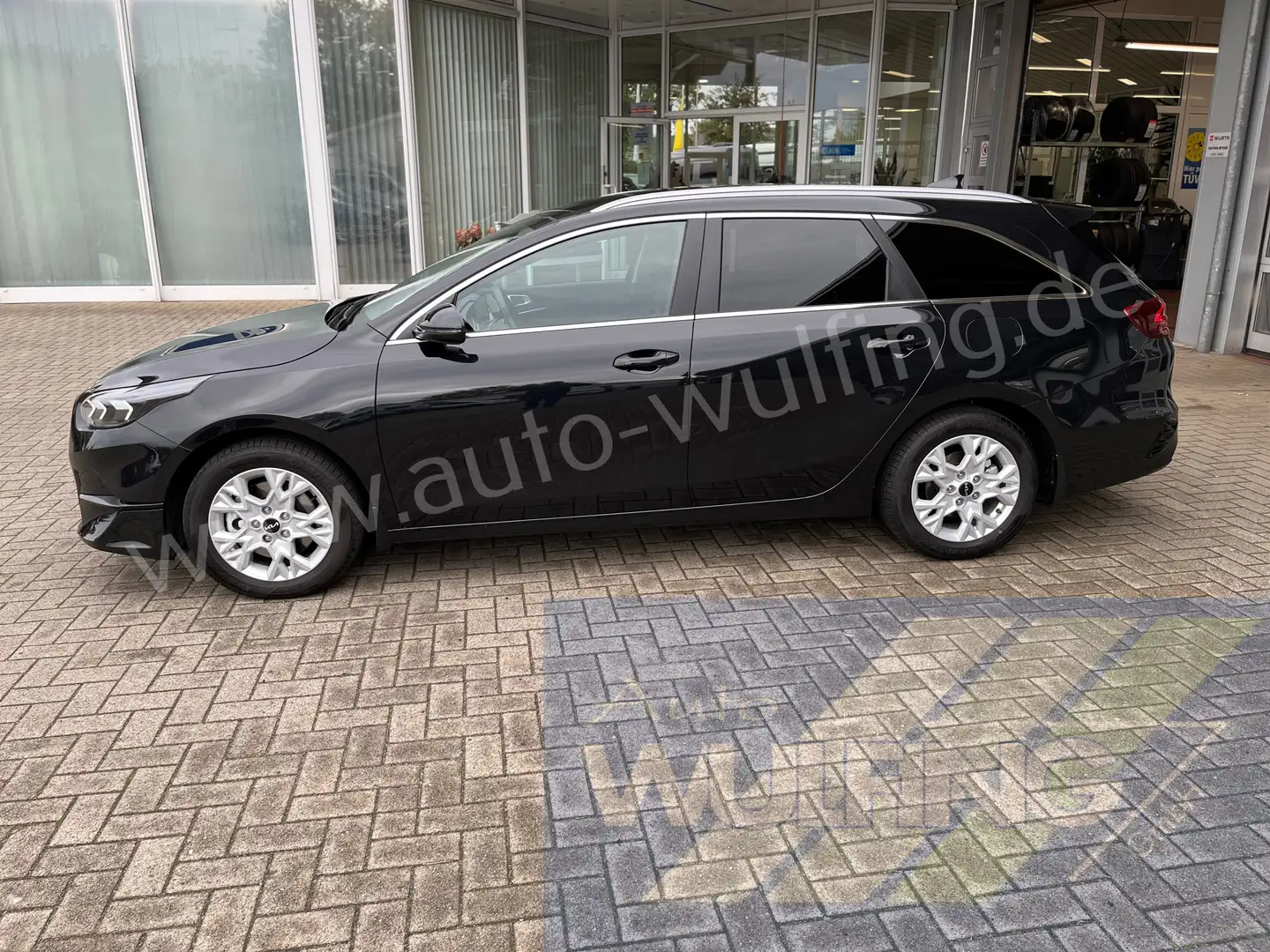 Kia Ceed SW / cee'd SW 1.5T-GDI DCT Vision Kamera Navi LED-SW Schwarz - 2