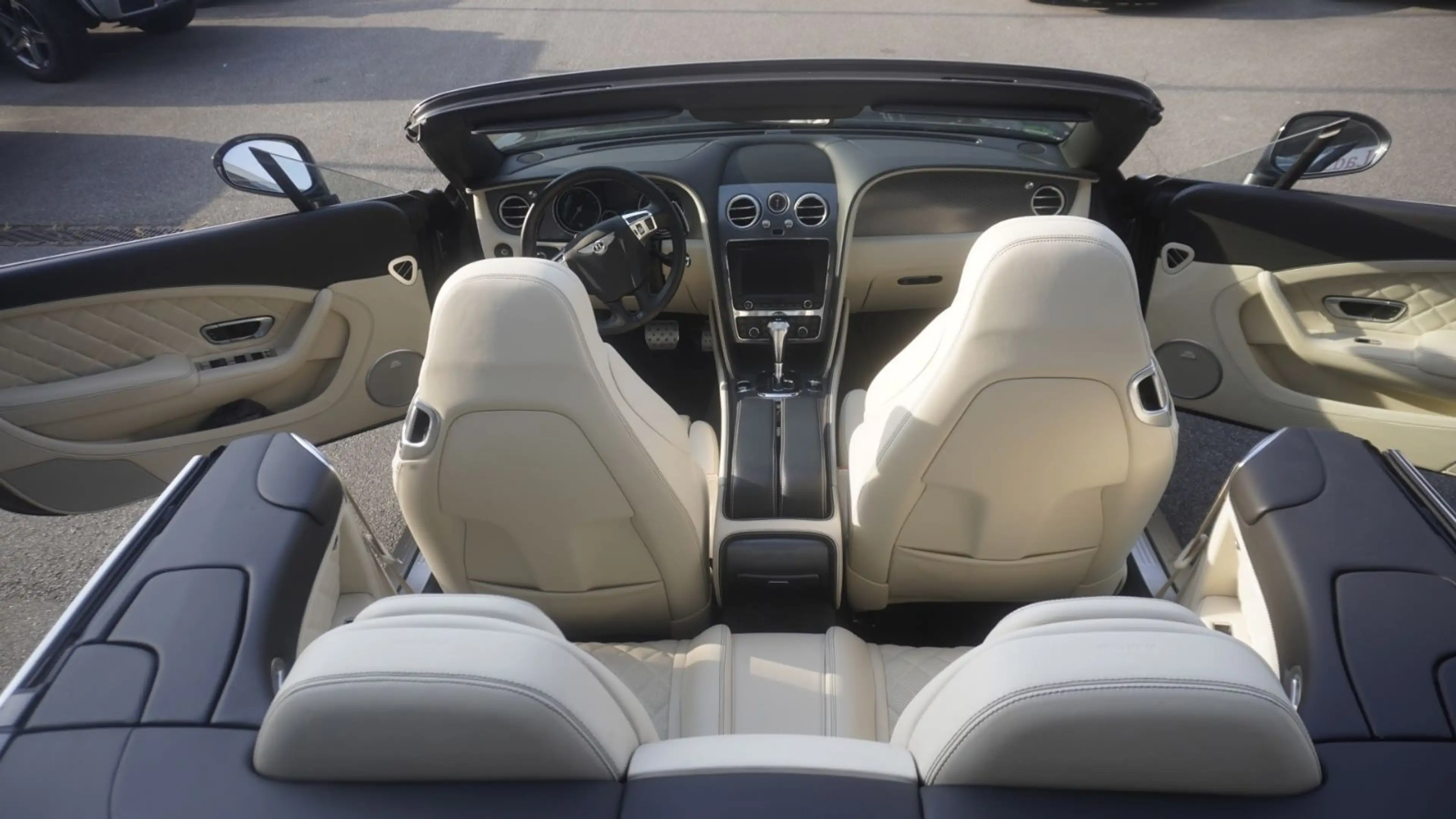 Bentley Continental GTC Speed*Naim*Kamera*Massage*Memory — photo 10