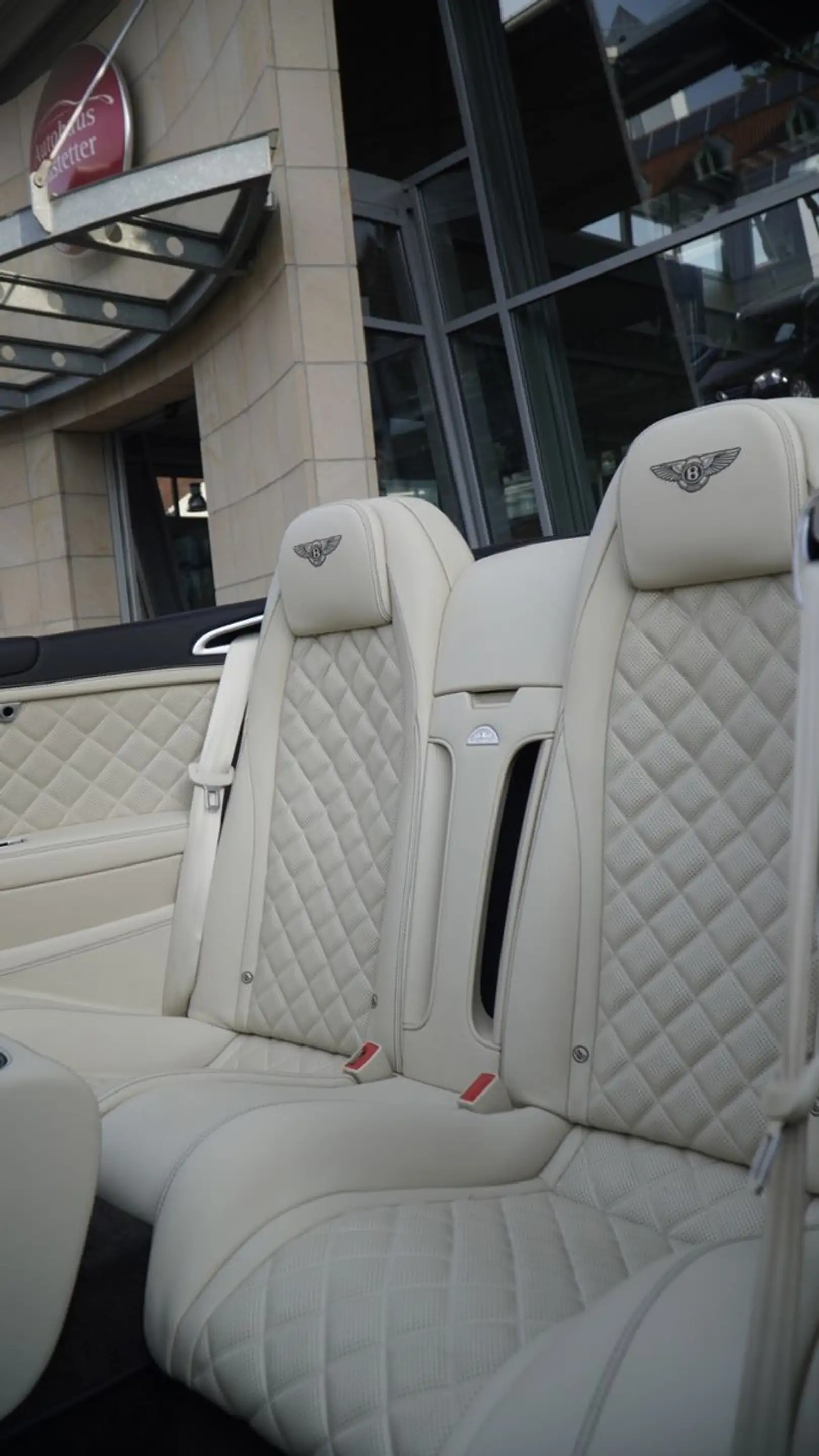 Bentley Continental GTC Speed*Naim*Kamera*Massage*Memory — photo 13