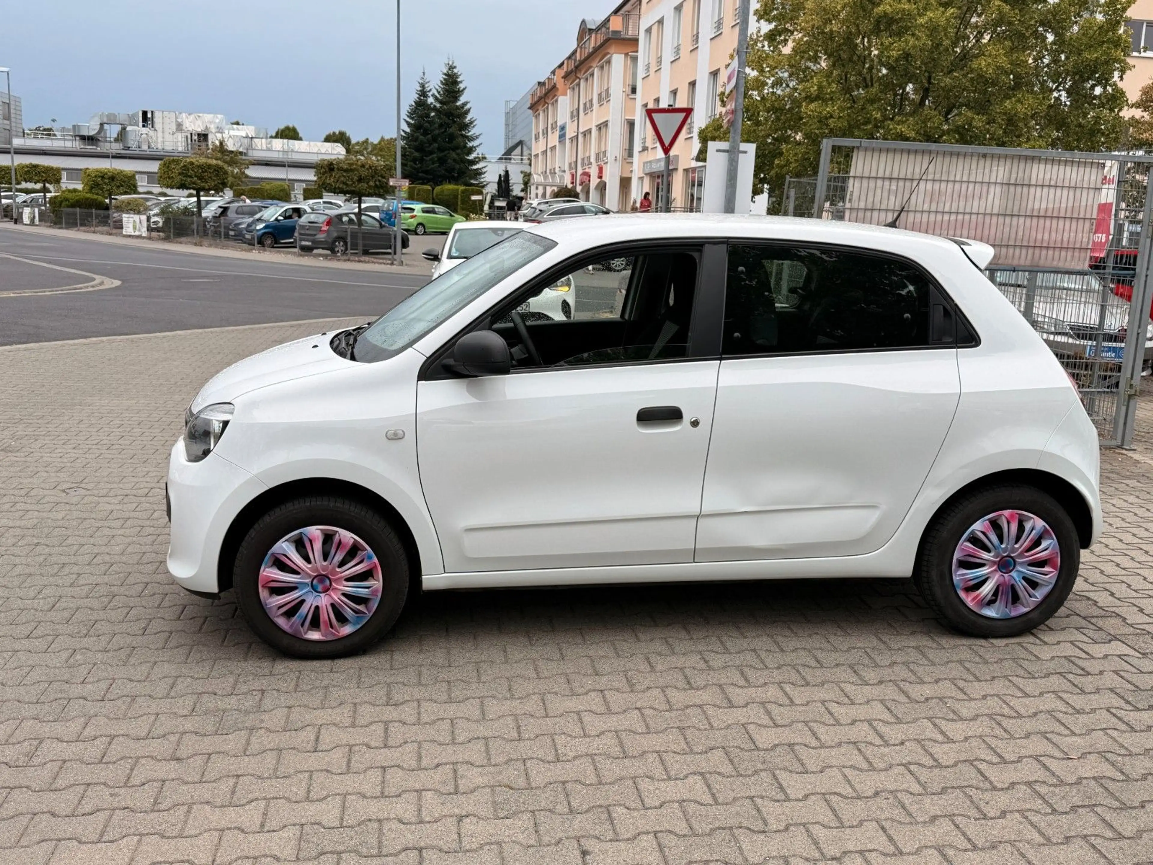 Renault Twingo SCe 70 Liberty*TEMPOMAT*2.HAND*LED*RCD*** — photo 6