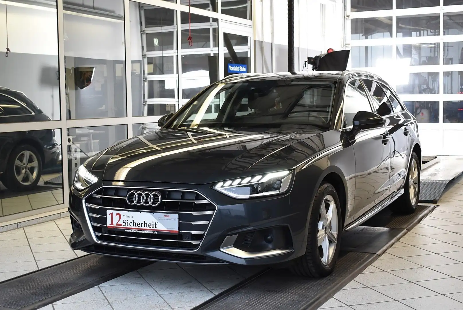 Audi A4 40 2.0TDI Avant S-tronic*Digital Cockpit*LED Grau - 1