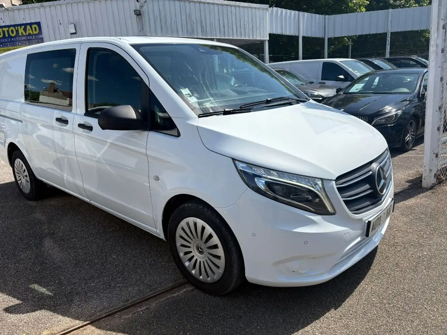 Mercedes-Benz Vito FOURGON 119 CDI LONG BVA RWD SELECT Blanc - 1