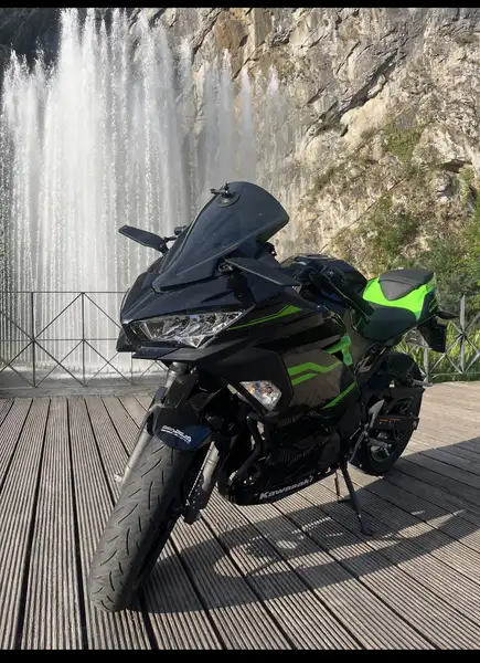 Kawasaki Ninja 400 - foto 2