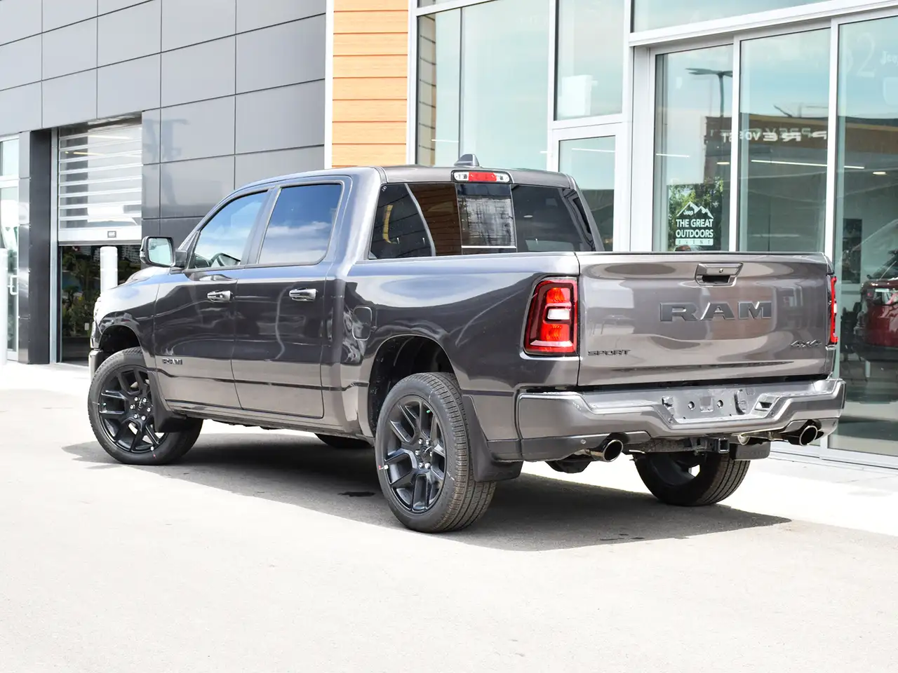 RAM 1500 снимка RAM 1500