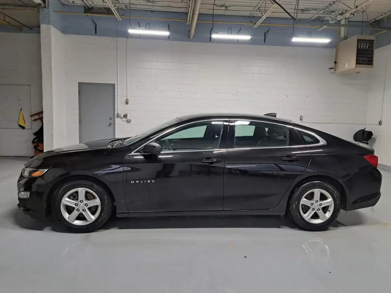 Chevrolet Malibu снимка Chevrolet Malibu