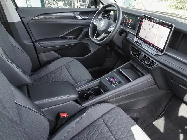 Volkswagen Tayron view 8
