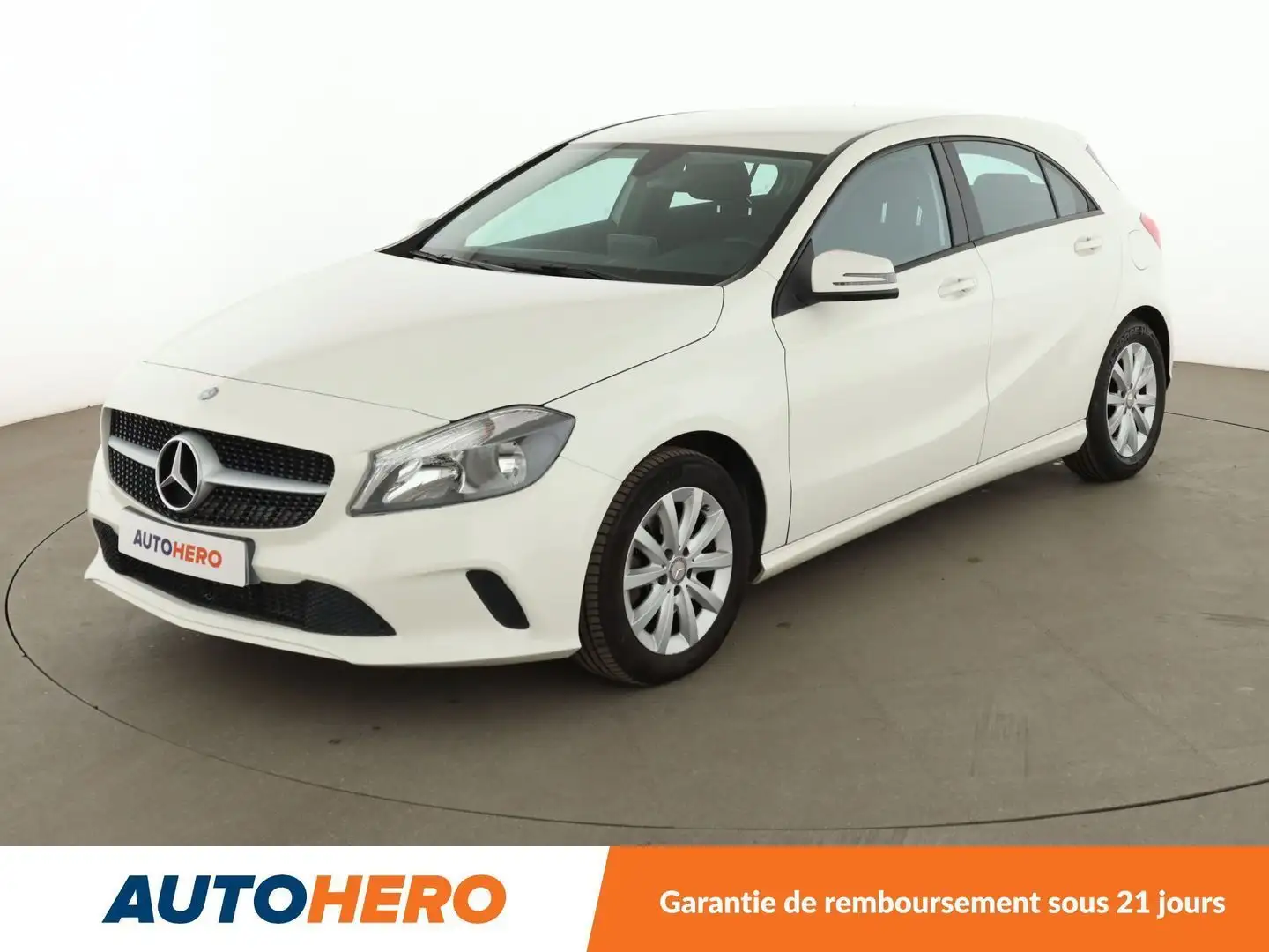 Mercedes-Benz A 160 160 Intuition 7G-DCT Blanc - 1
