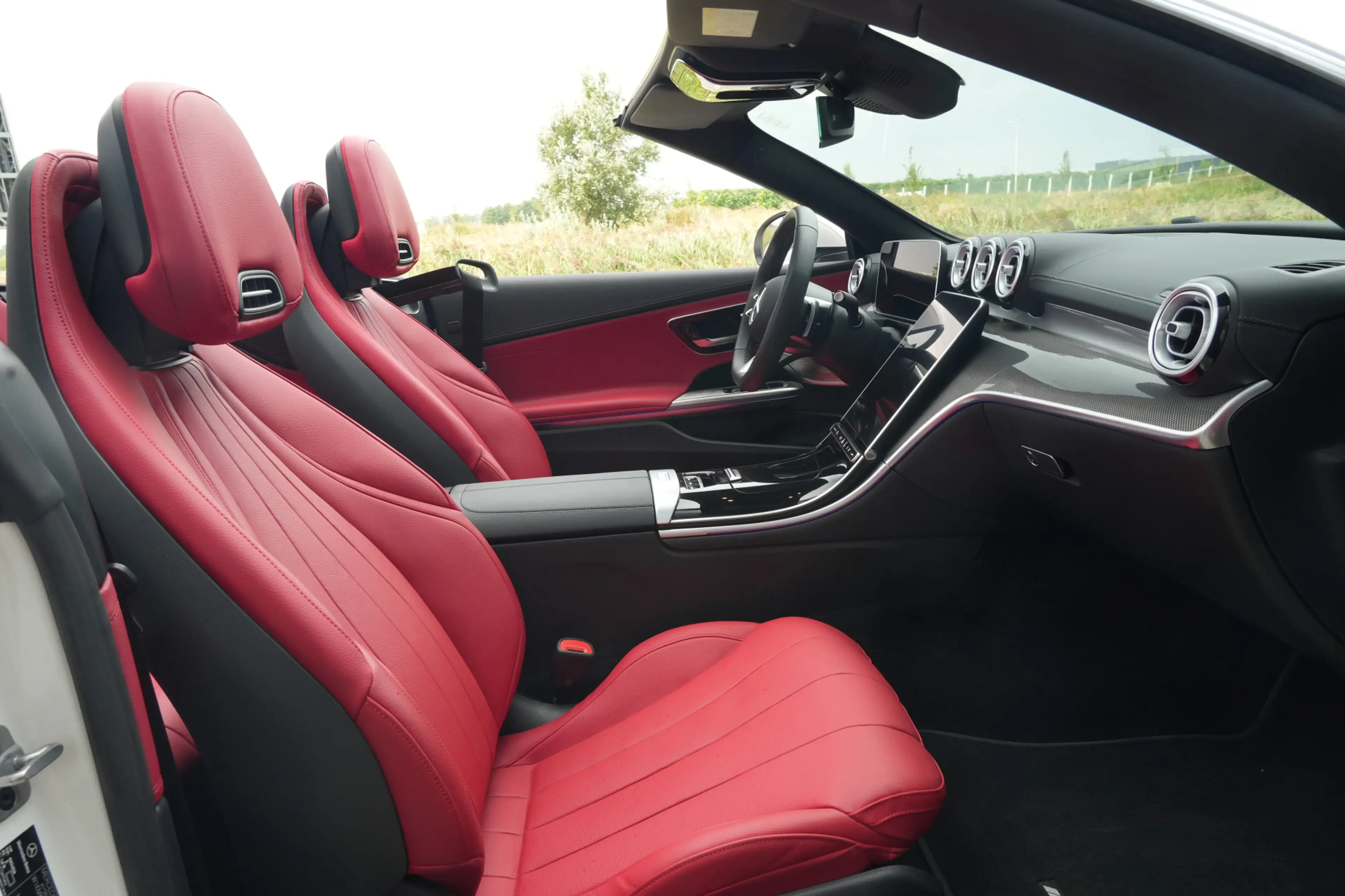 Mercedes-Benz CLE 200 Cabriolet AMG Line | 204PK | Burmester | Airscarf — photo 9