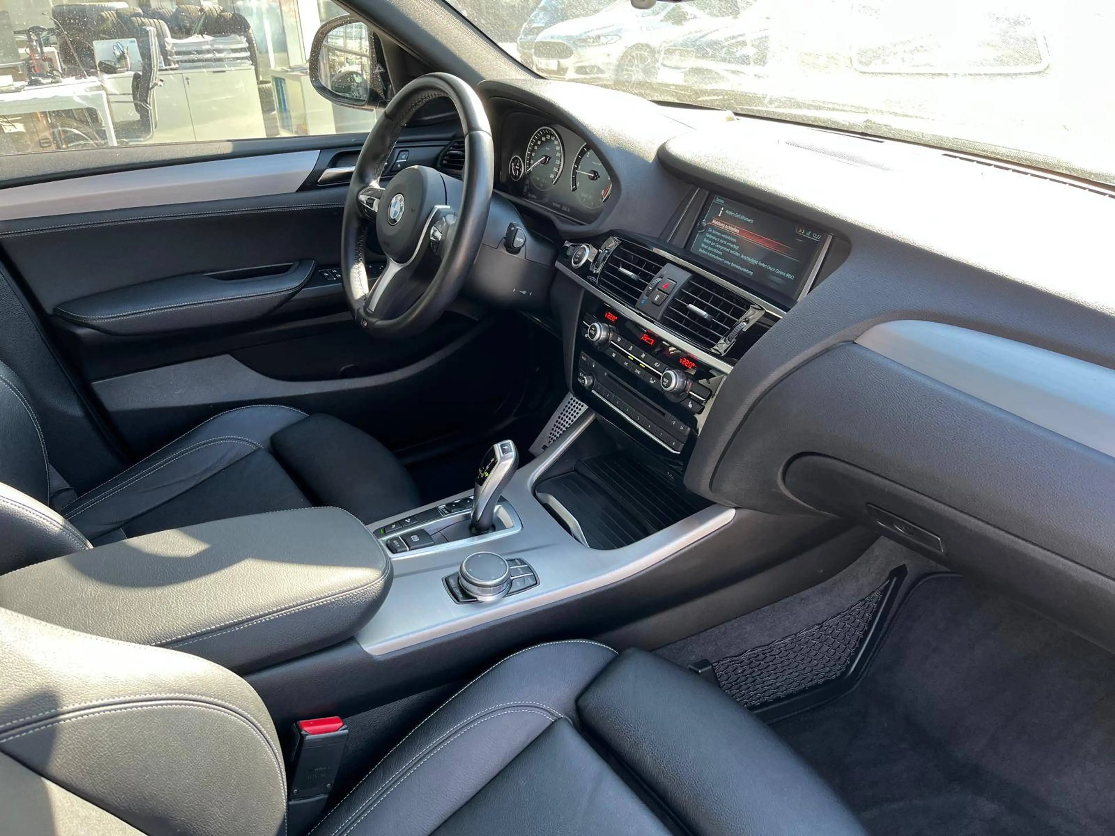 BMW X4 xDrive 20 d M Sport — photo 15