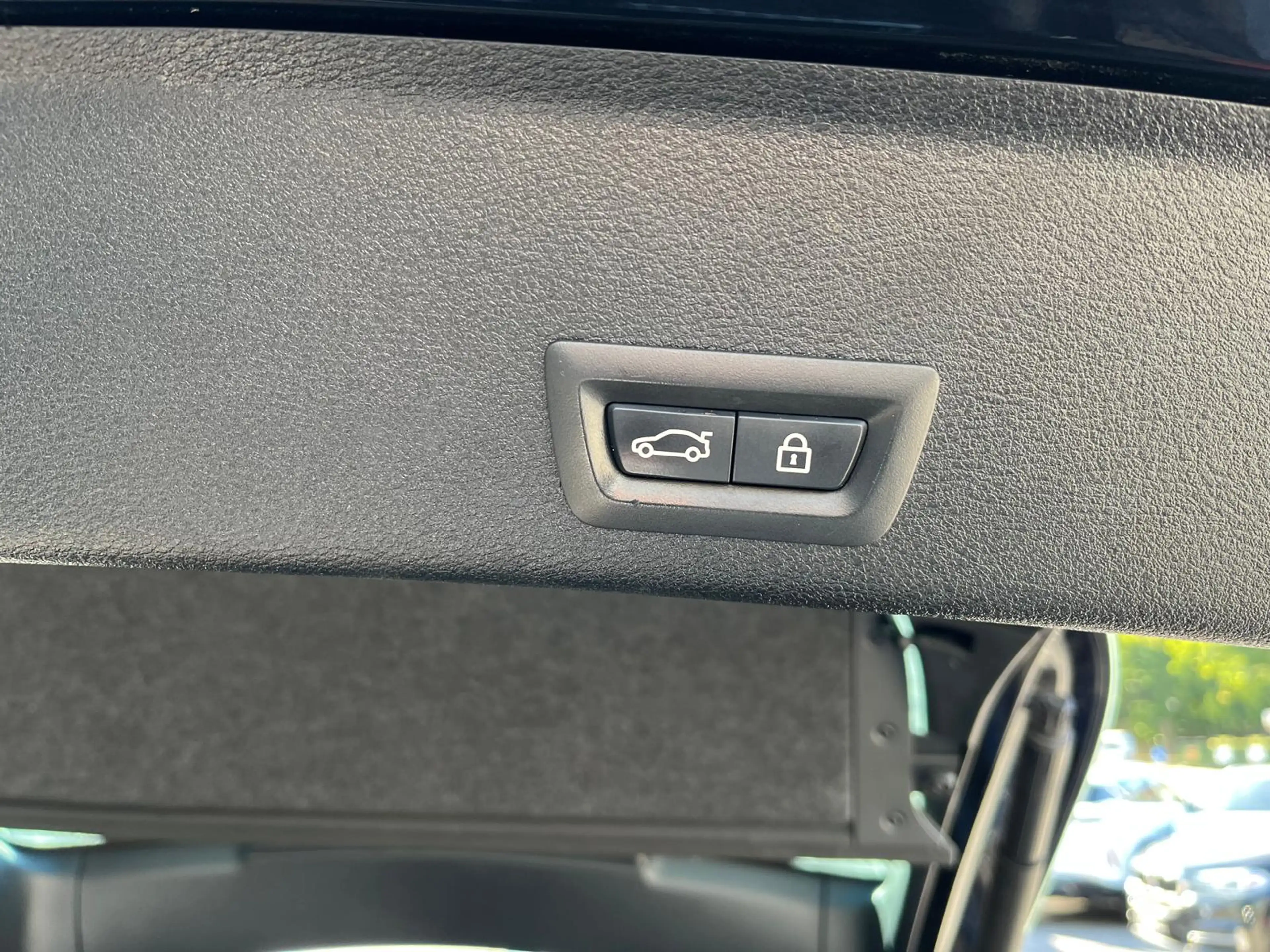 BMW X4 xDrive 20 d M Sport — photo 10
