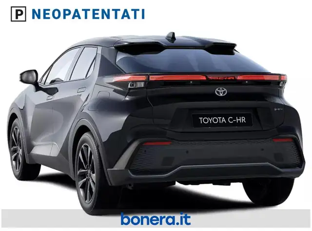 Toyota C-HR view 4