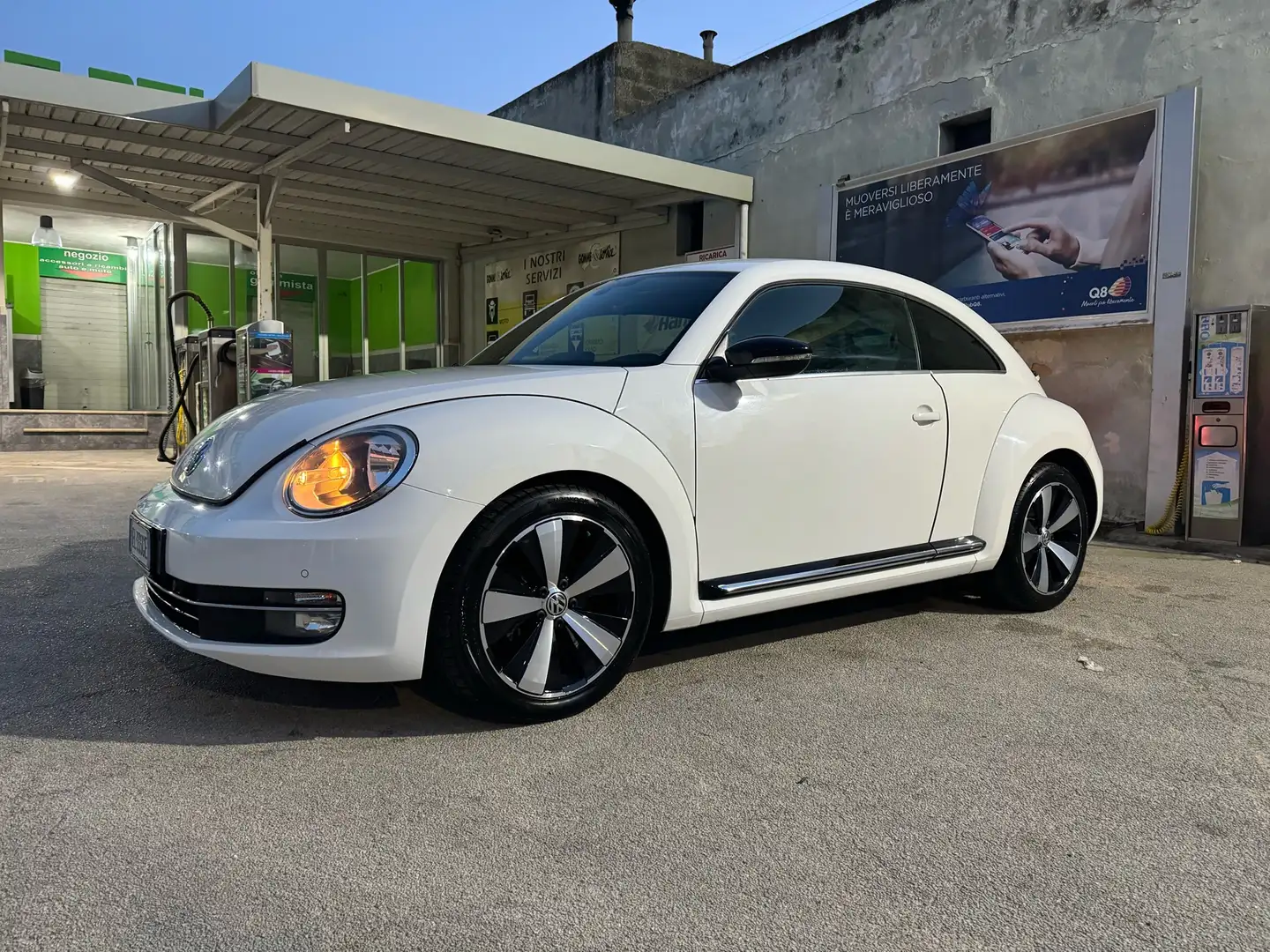 Volkswagen New Beetle 2.0 tdi 140cv sport White - 1