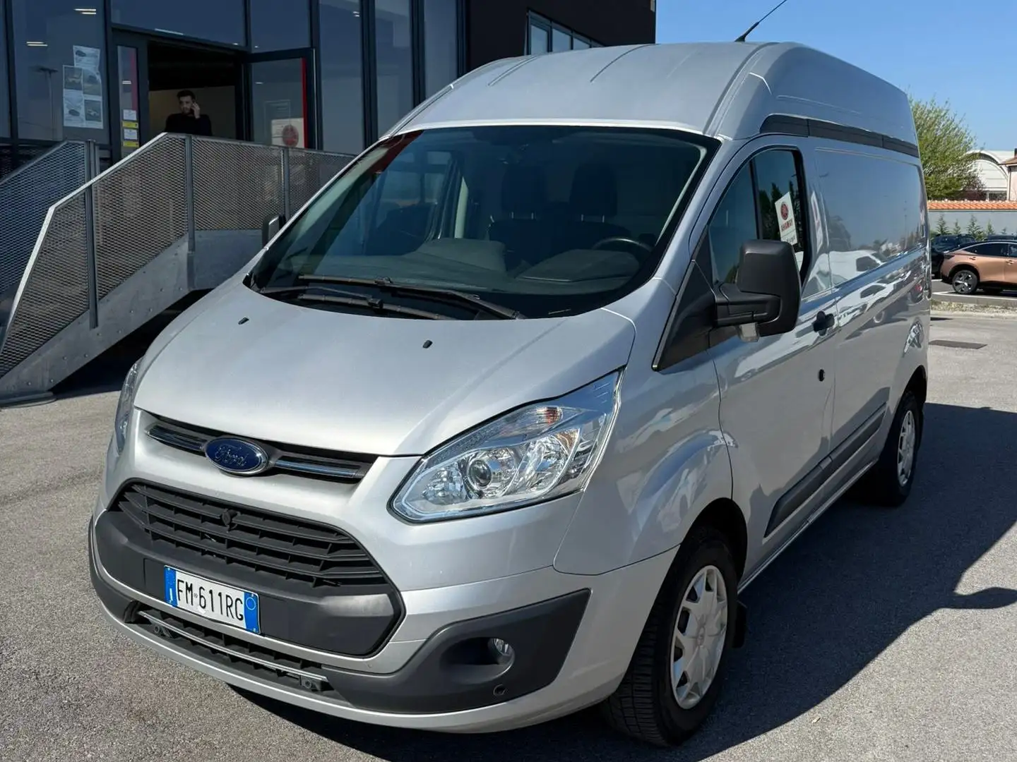 Ford Transit Custom L1H2 2.0 170CV Grigio - 1