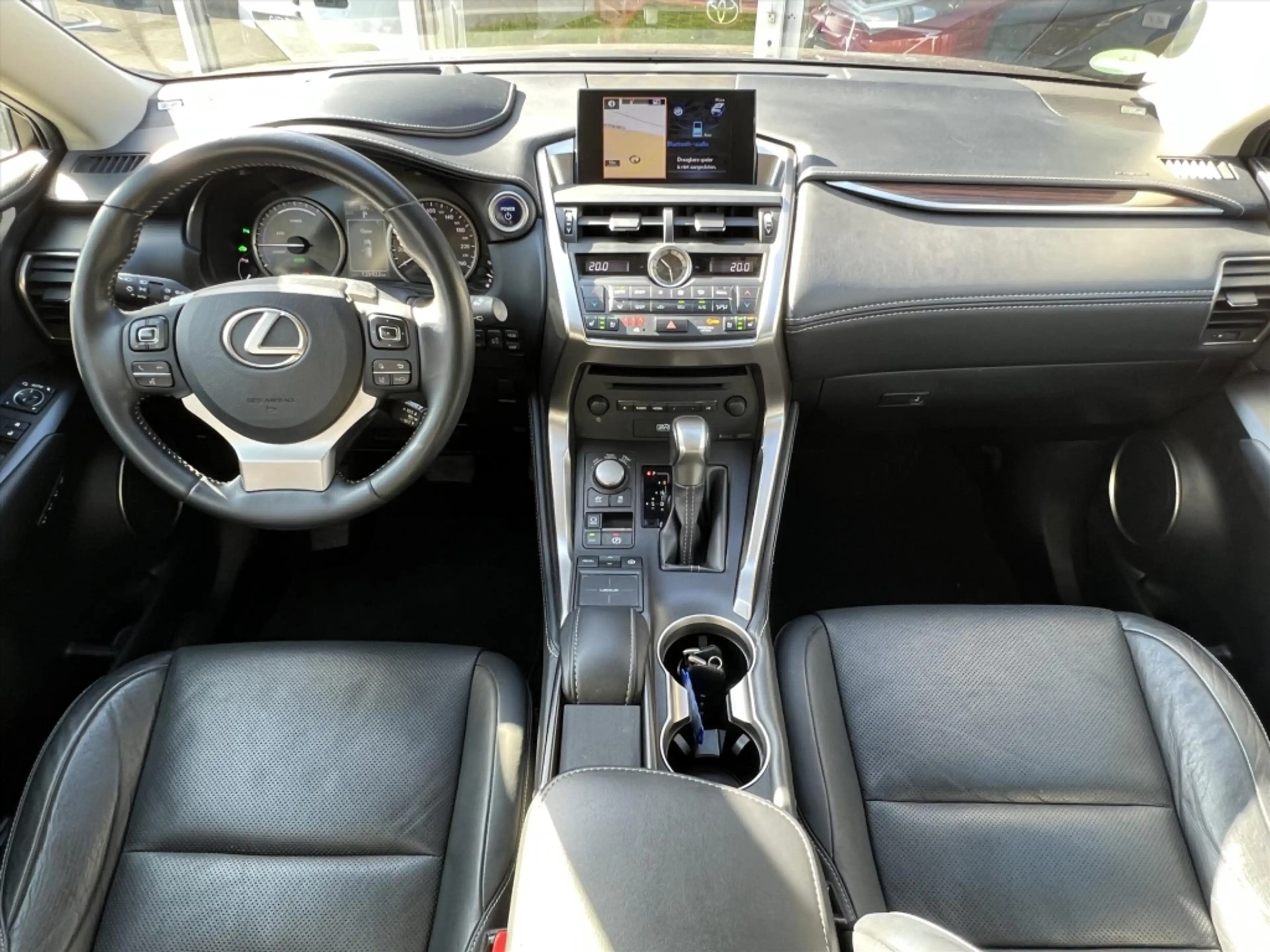 Lexus NX 300h AWD President Line | Mark Levinson, Head up displa — photo 20
