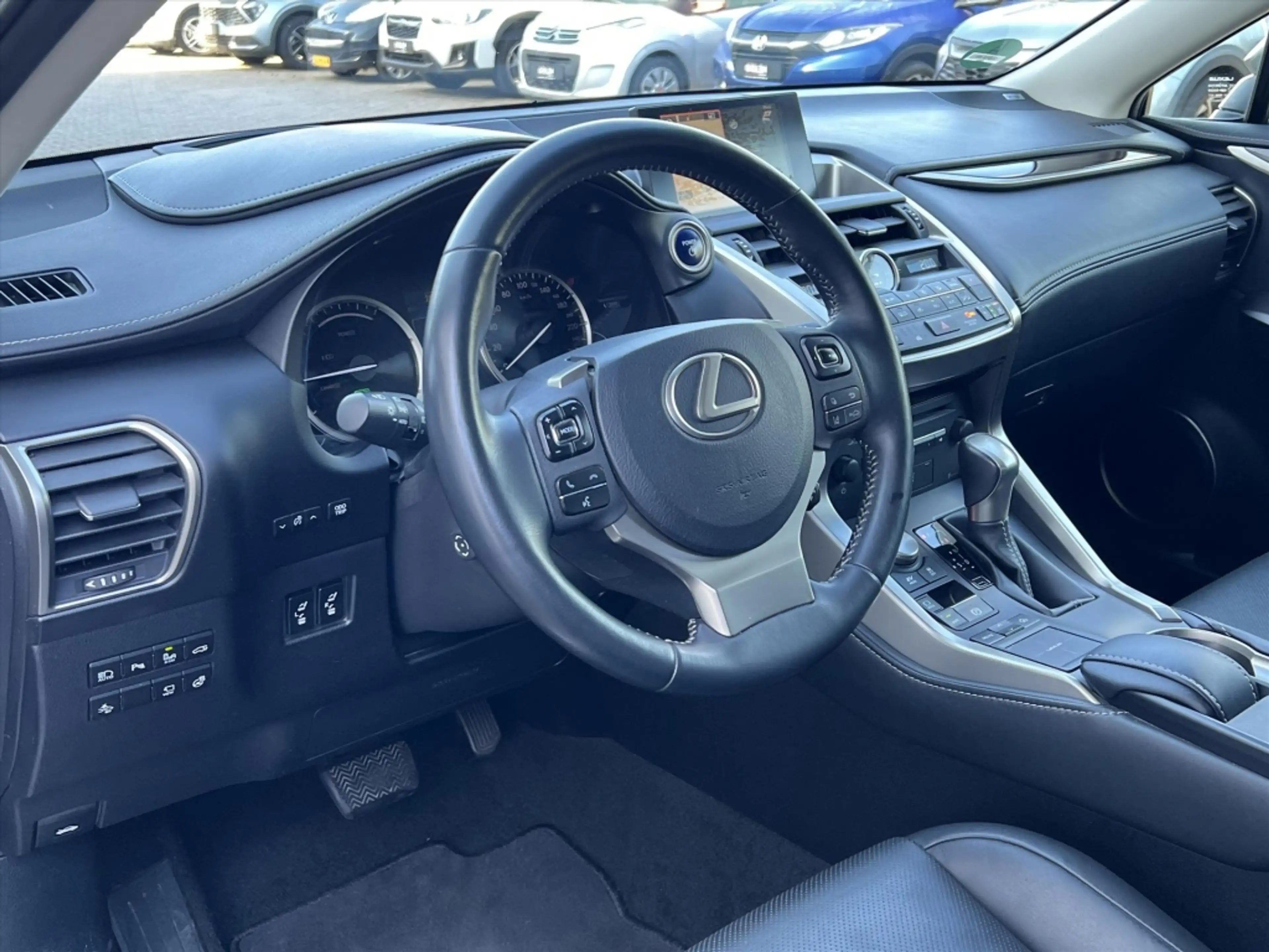 Lexus NX 300h AWD President Line | Mark Levinson, Head up displa — photo 23