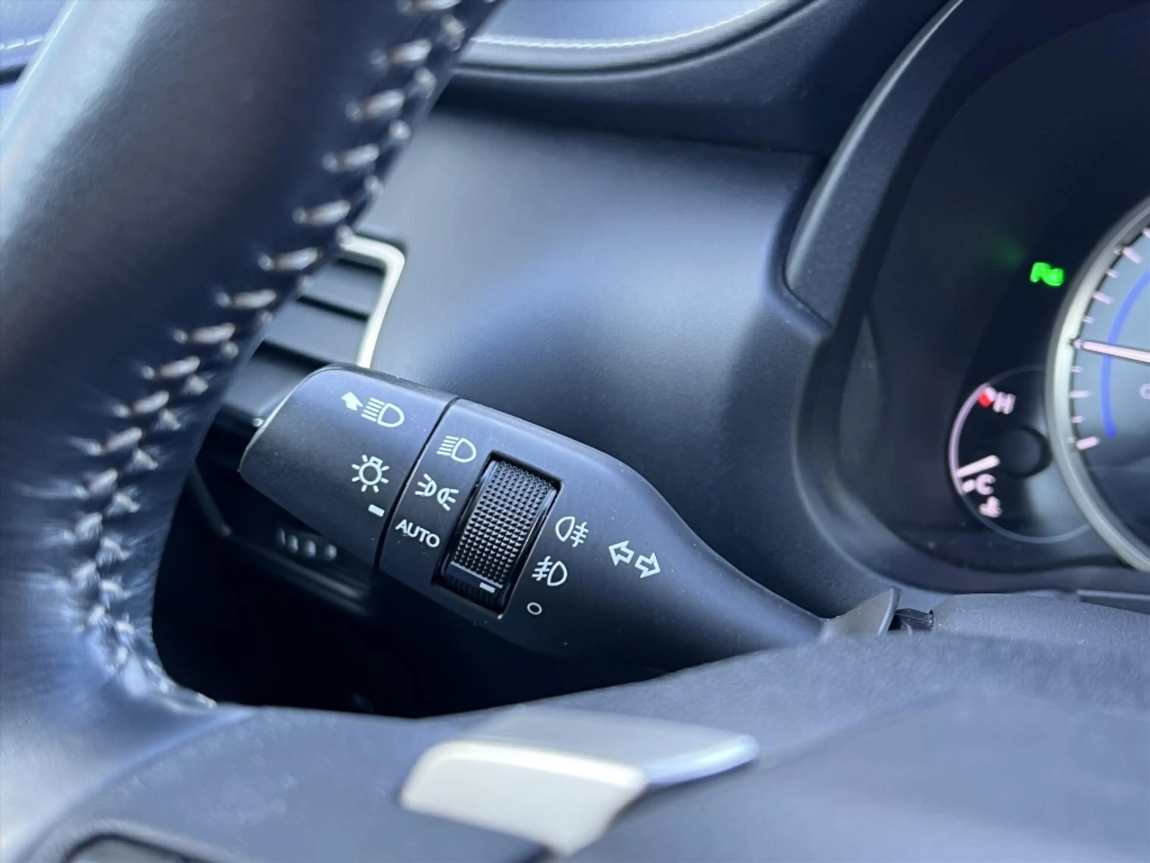 Lexus NX 300h AWD President Line | Mark Levinson, Head up displa — photo 32