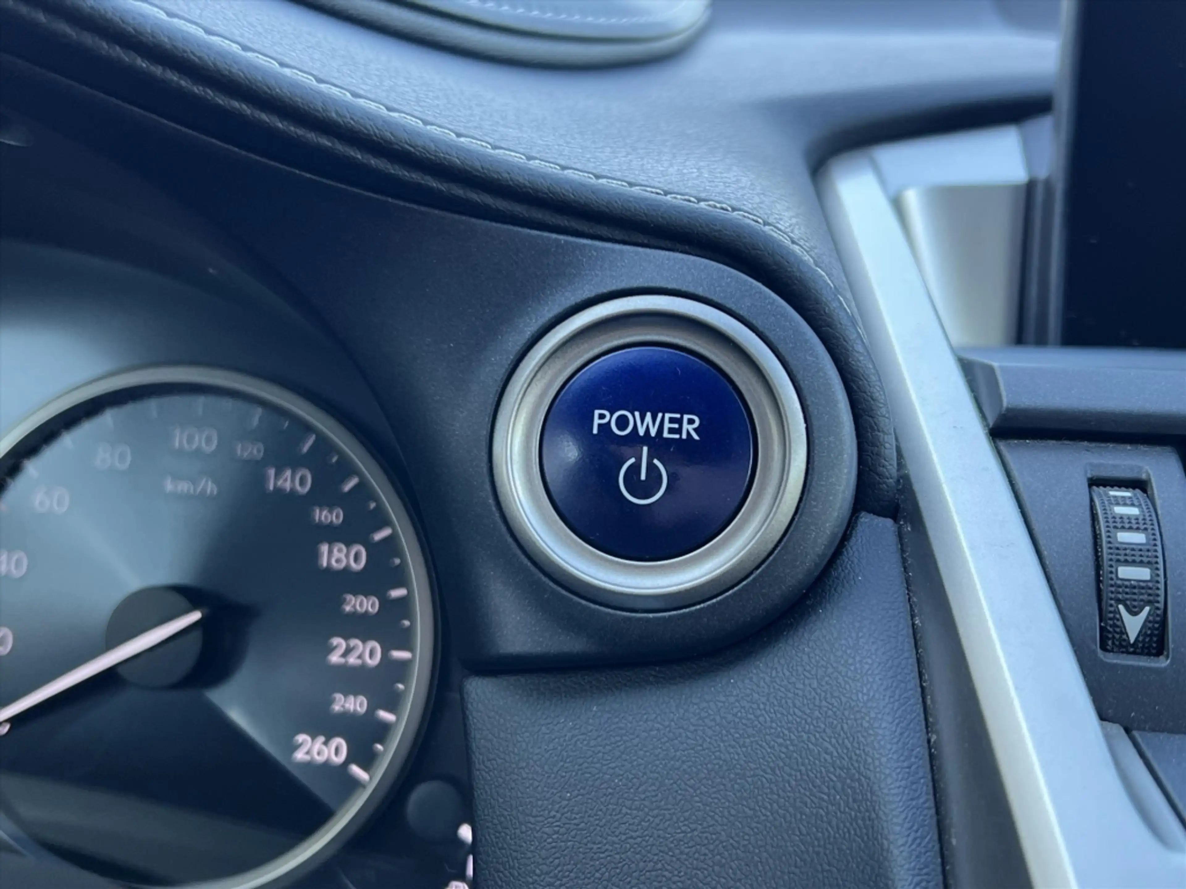 Lexus NX 300h AWD President Line | Mark Levinson, Head up displa — photo 38