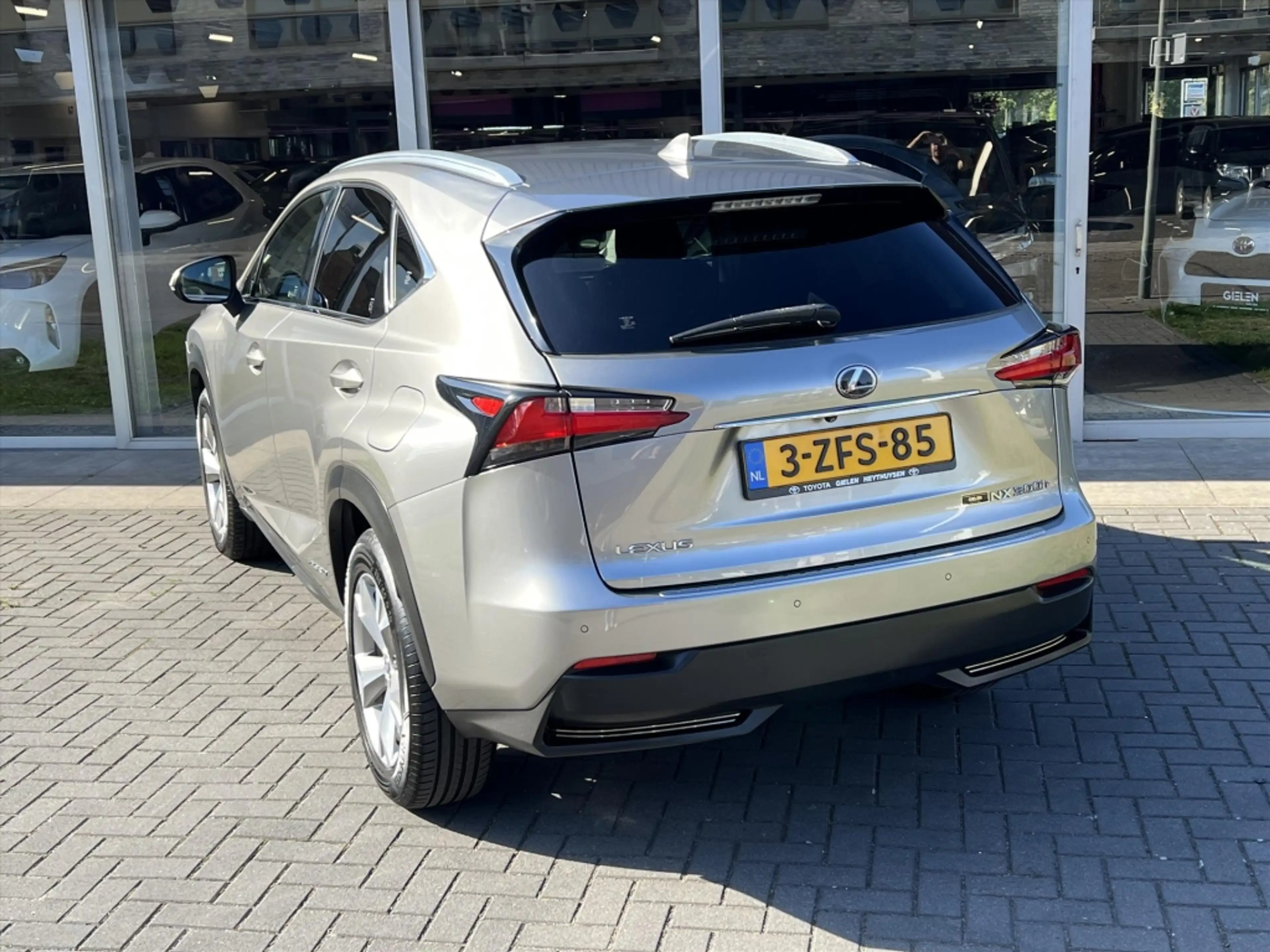 Lexus NX 300h AWD President Line | Mark Levinson, Head up displa — photo 17