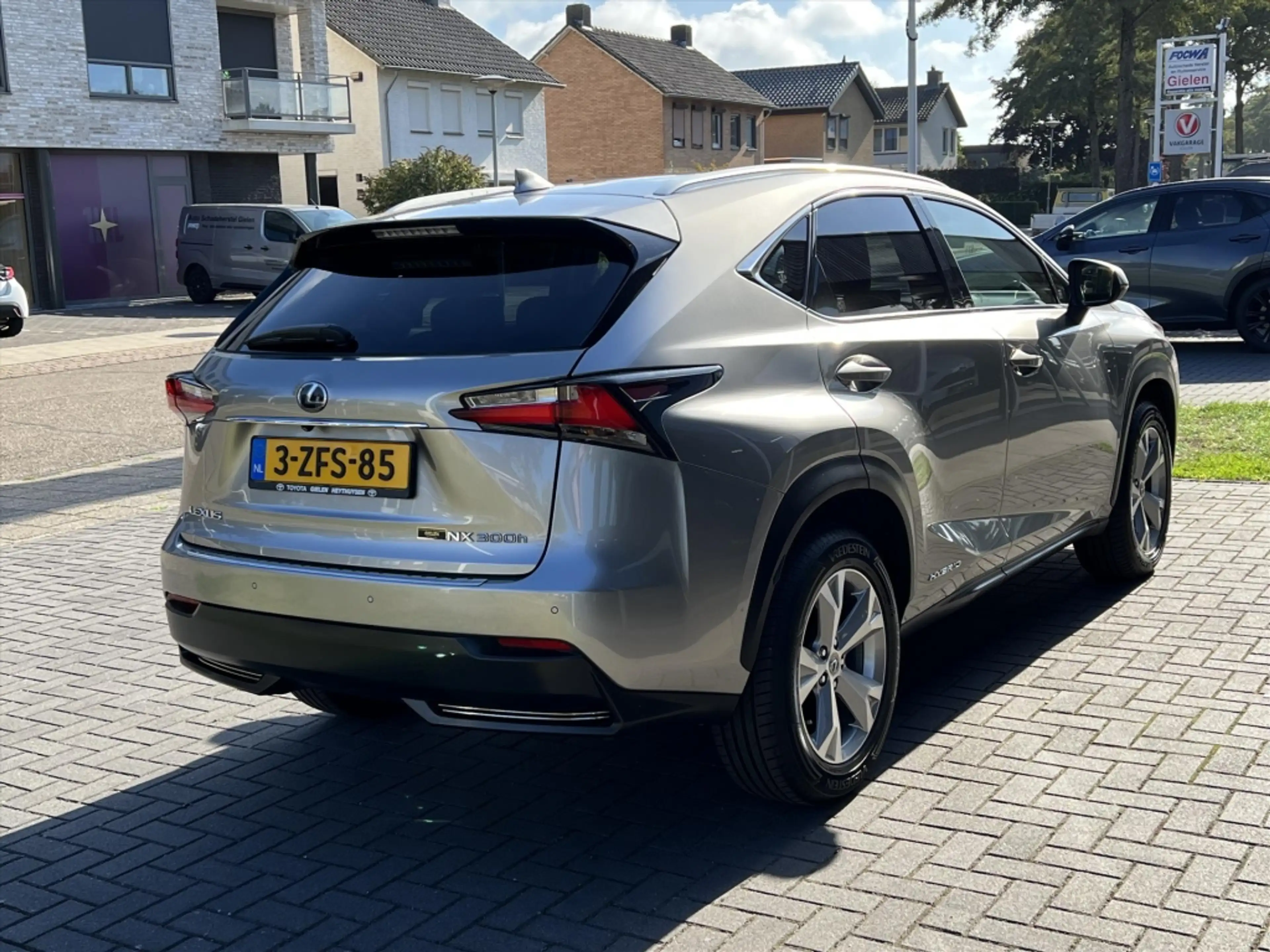 Lexus NX 300h AWD President Line | Mark Levinson, Head up displa — photo 8