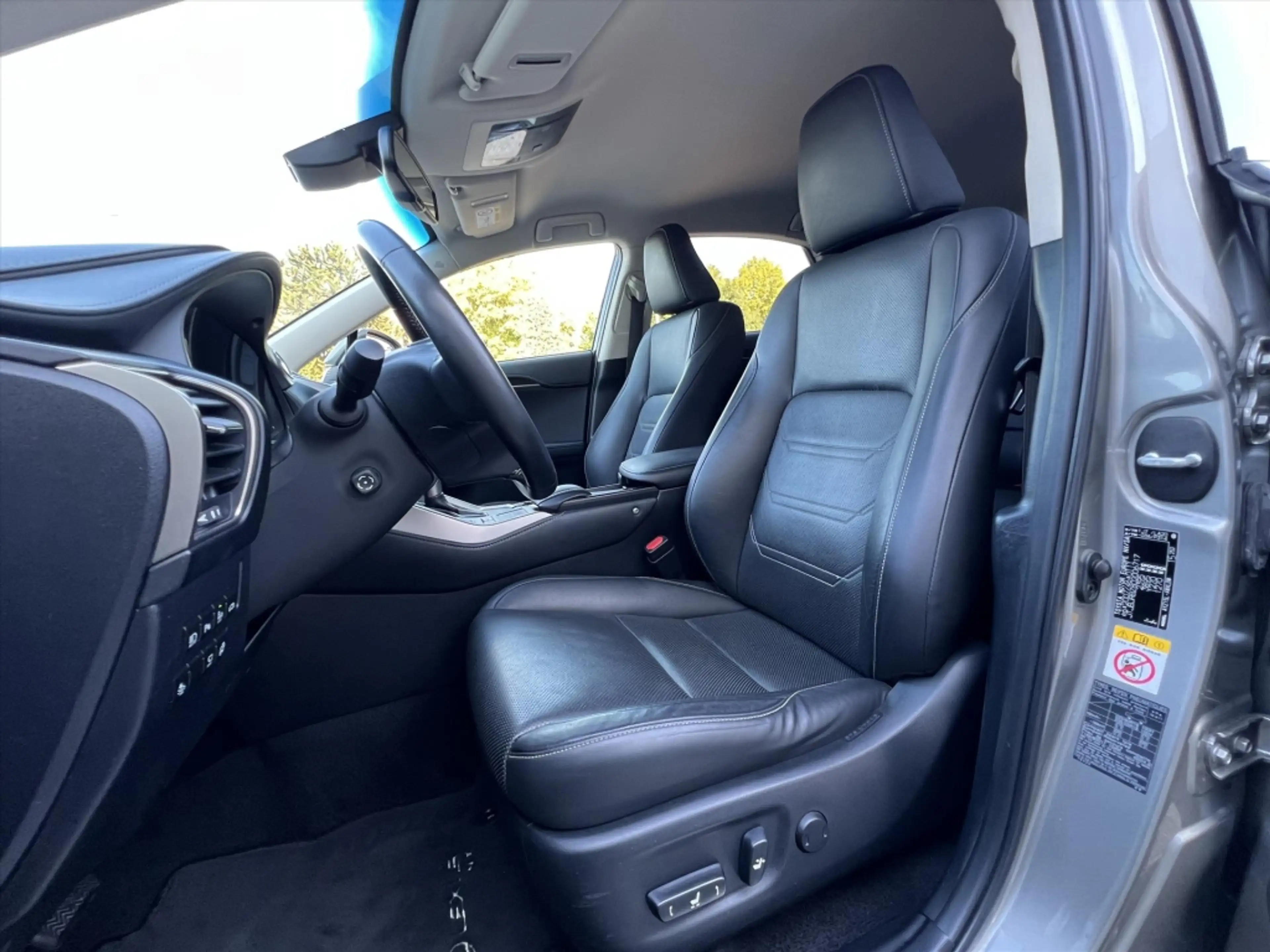 Lexus NX 300h AWD President Line | Mark Levinson, Head up displa — photo 25