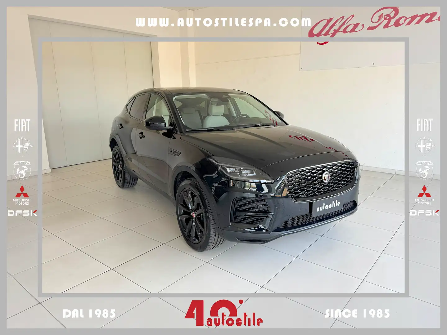 Jaguar E-Pace E-Pace 1.5 I3 160 CV Auto R-Dynamic HSE Black Schwarz - 1