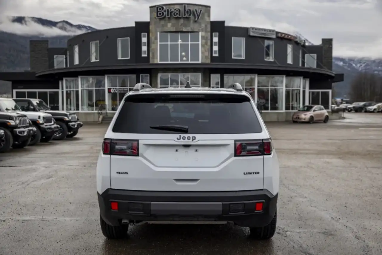 Jeep Cherokee снимка Jeep Cherokee