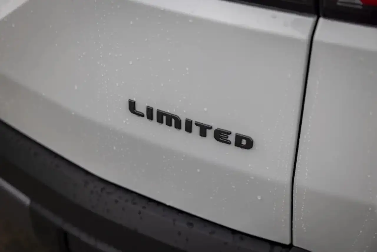 Jeep Cherokee снимка Jeep Cherokee