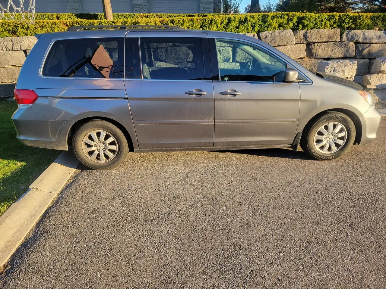 Honda Odyssey снимка Honda Odyssey