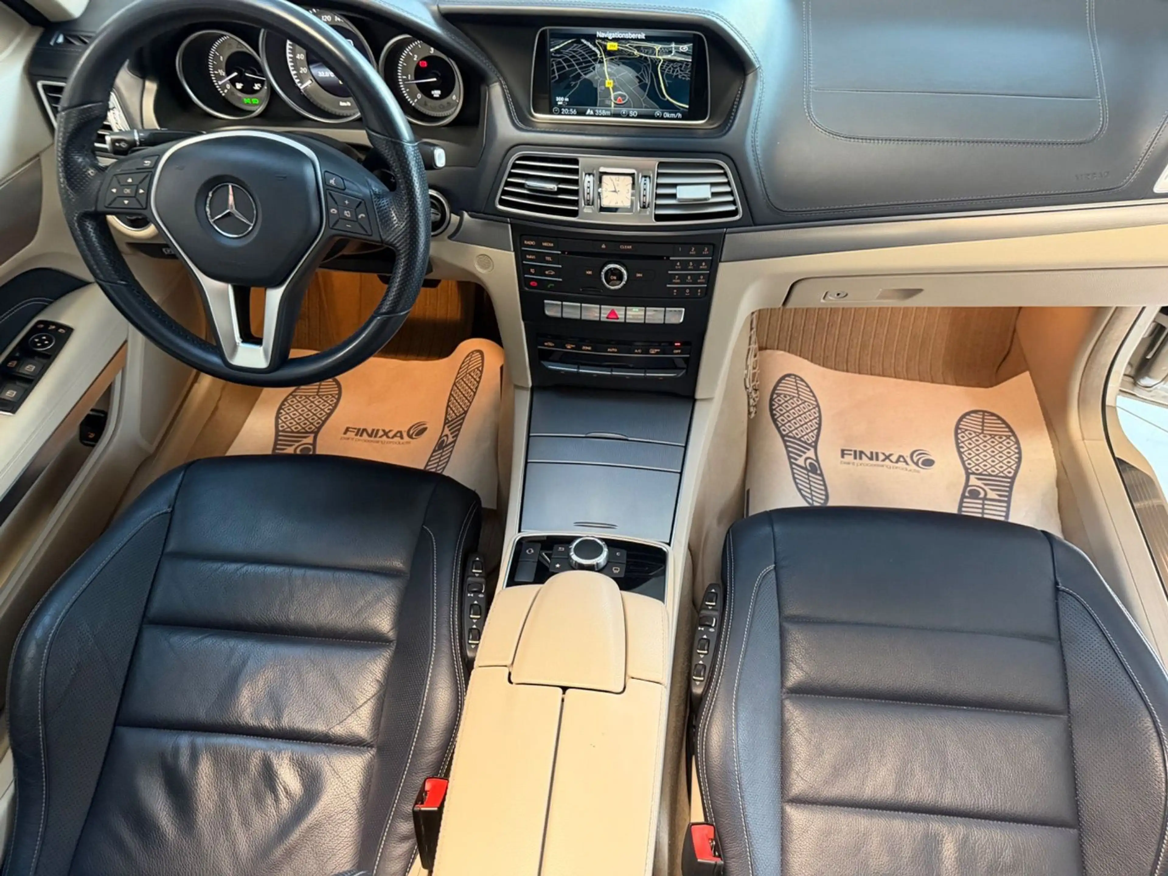 Mercedes-Benz E 220 d BlueTEC PANO LED ILS PDC SHZ TOP — photo 22