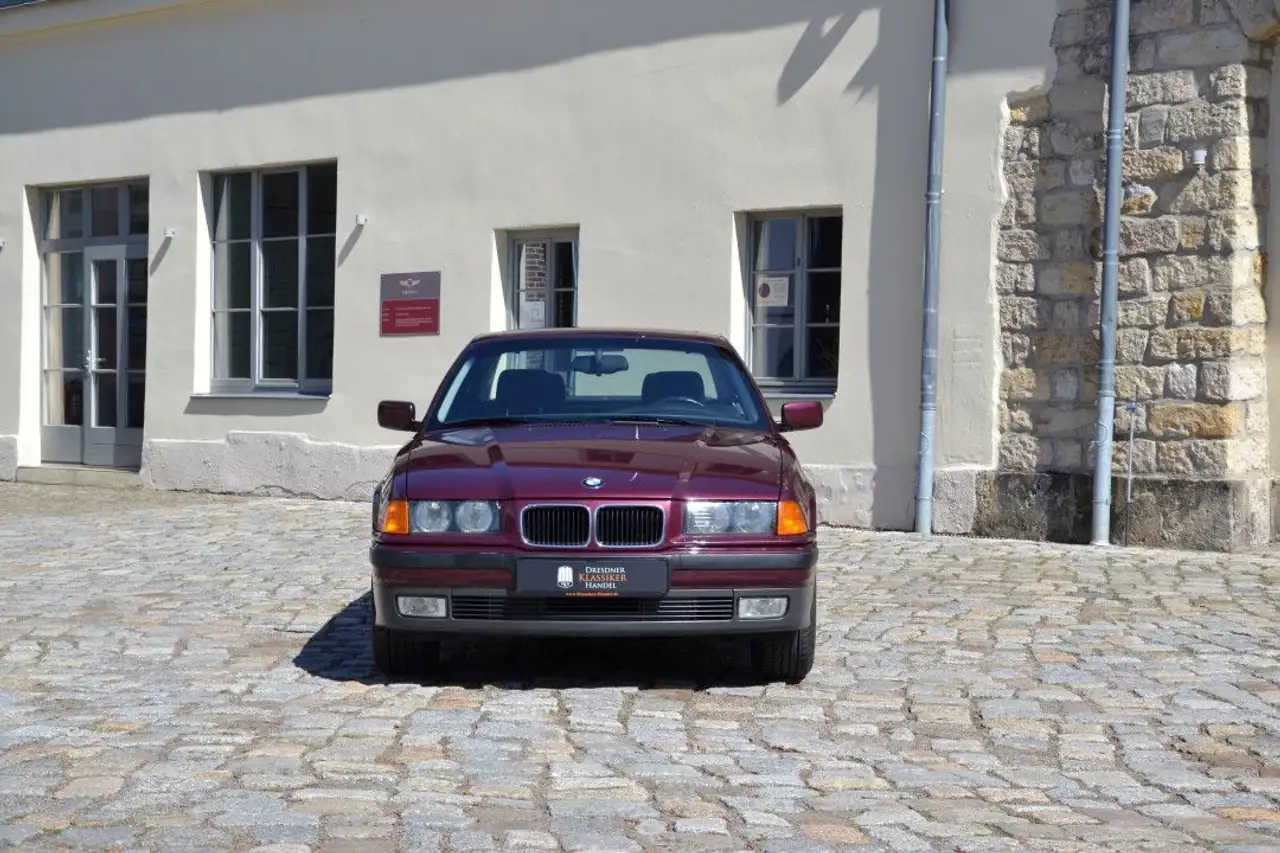 BMW 320 1. Hand, Erstlack, Scheckheftgepflegt, foto 12