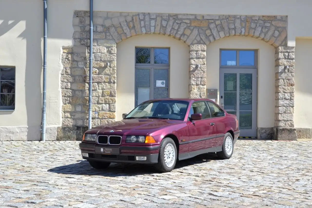 BMW 320 1. Hand, Erstlack, Scheckheftgepflegt, foto 1