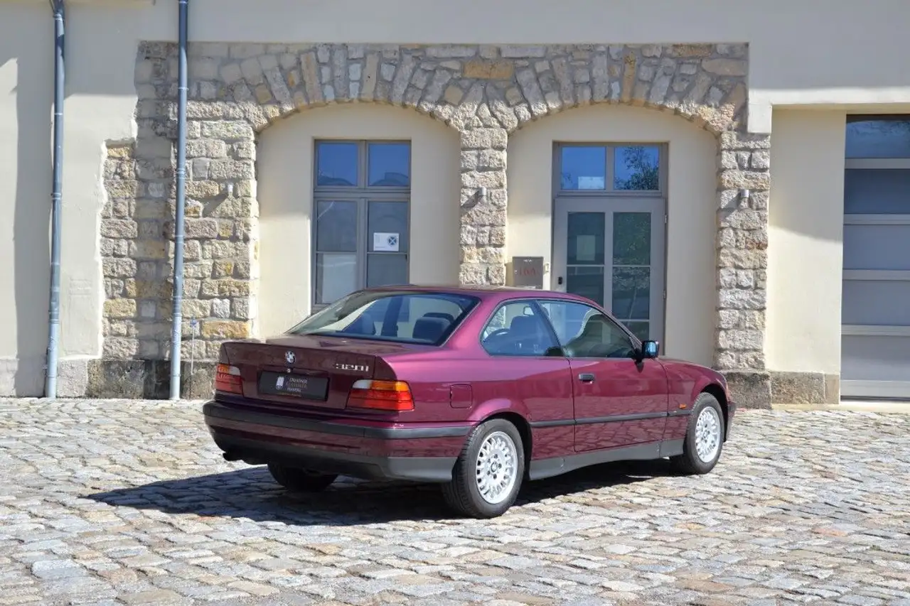 BMW 320 1. Hand, Erstlack, Scheckheftgepflegt, foto 7