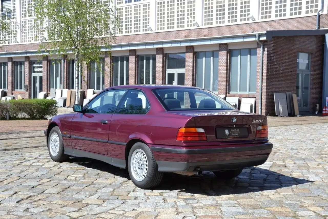 BMW 320 1. Hand, Erstlack, Scheckheftgepflegt, foto 5