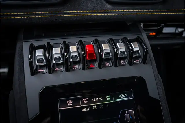 Lamborghini Huracan view 15