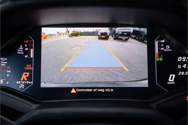 Lamborghini Huracan view 13