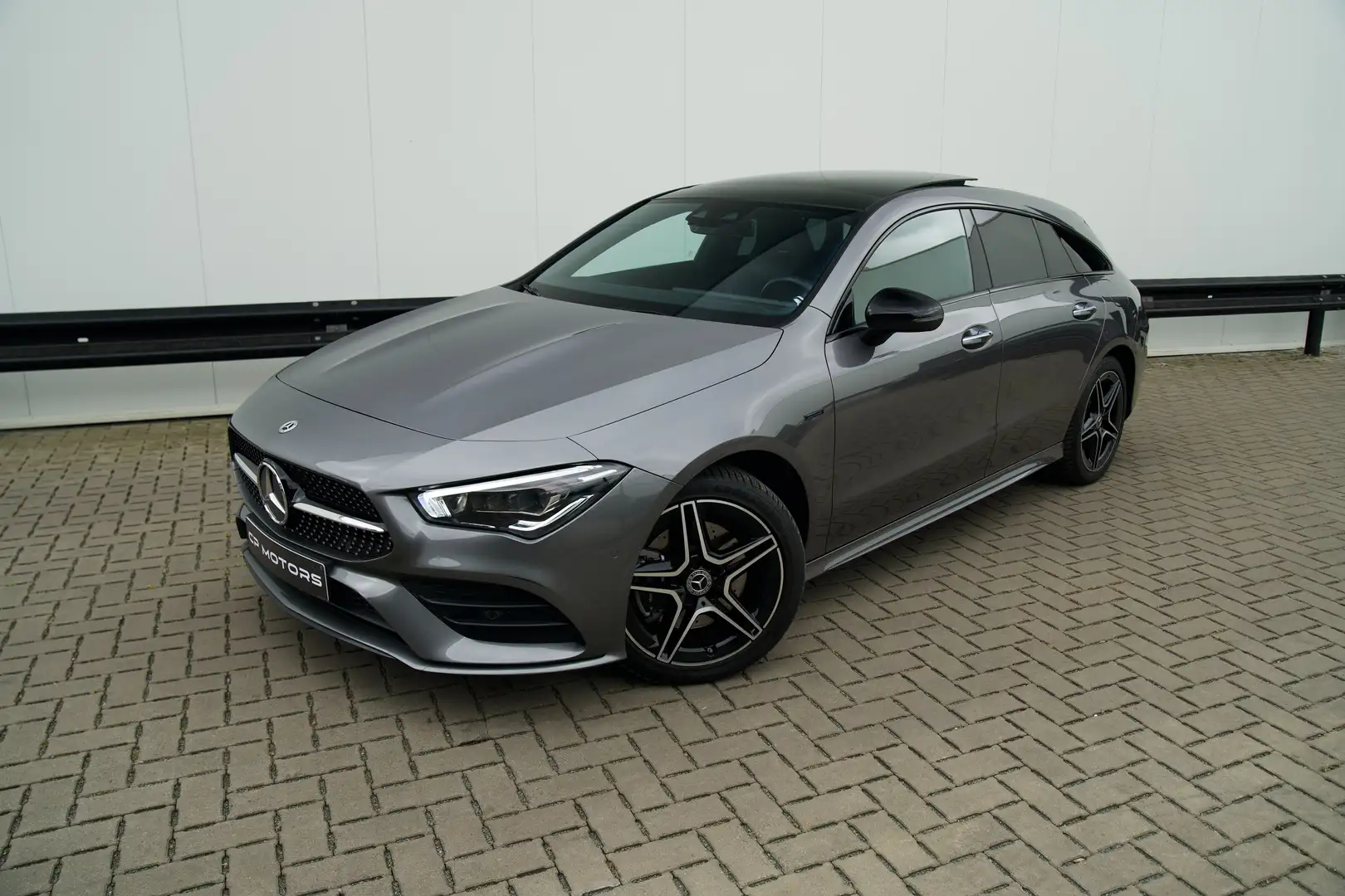 Mercedes-Benz CLA 250 e SB | AMG-PAKKET | PANO | PLUG-IN | BURMESTER Grijs - 1