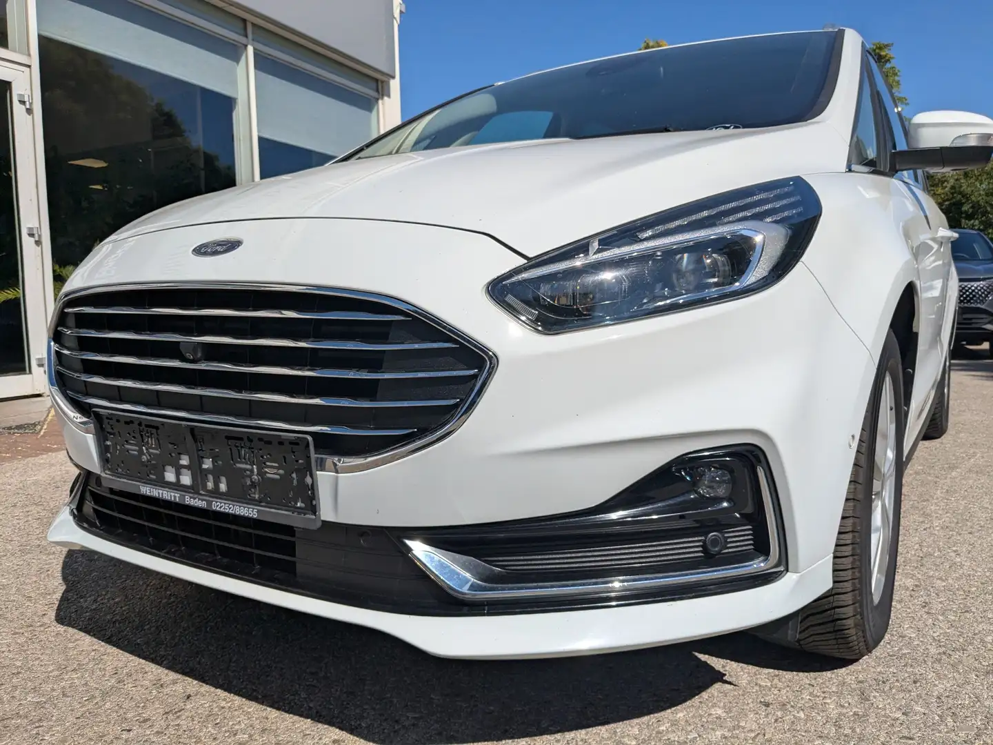 Ford Galaxy Hybrid Titanium Weiß - 1