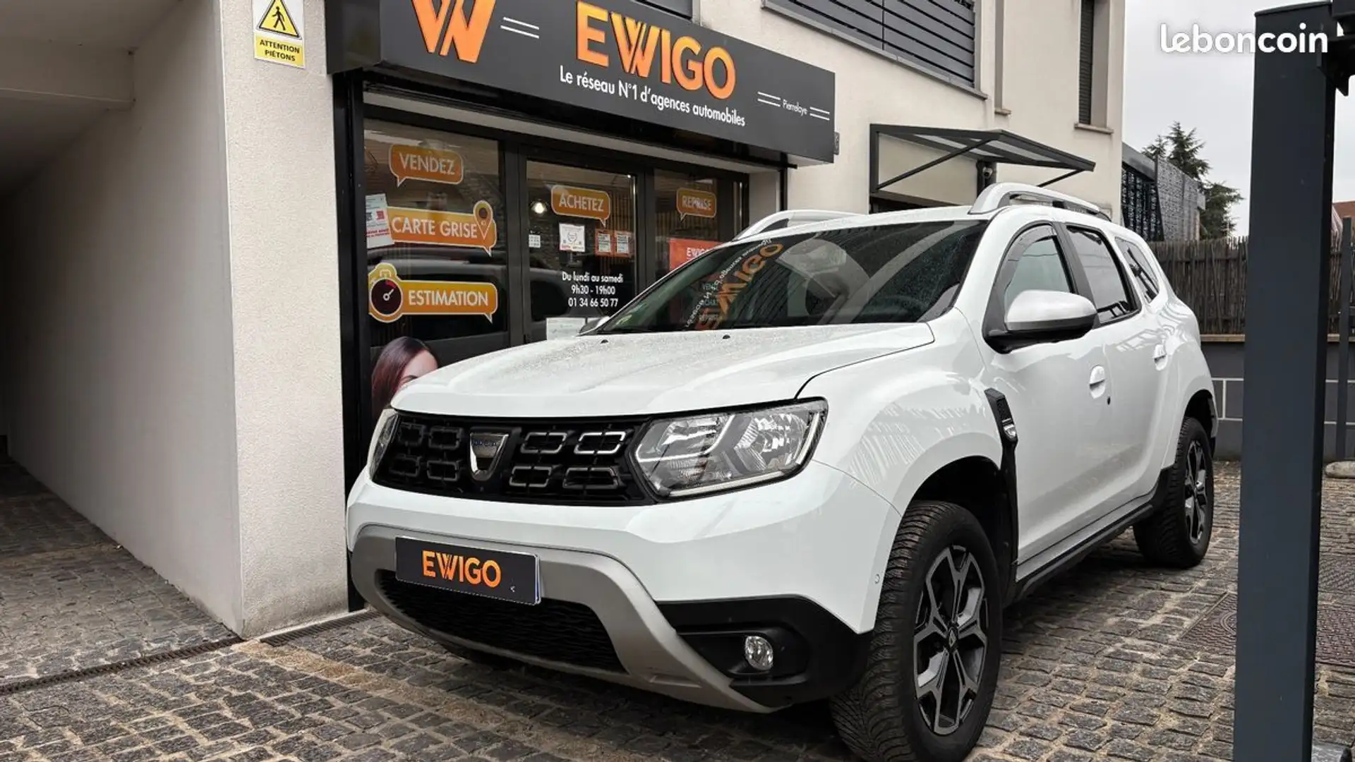 Dacia Duster 1.5 dci 110cv prestige 4x2 Wit - 1