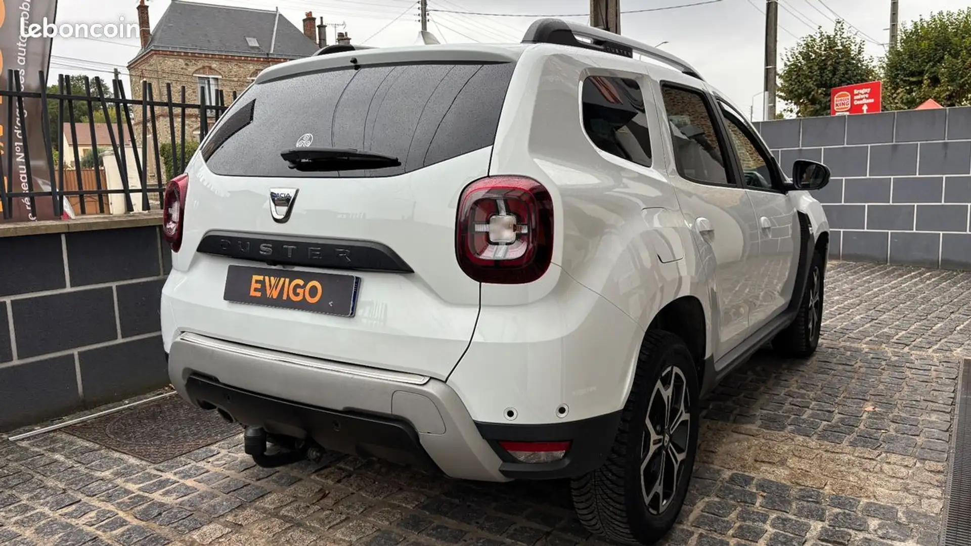 Dacia Duster 1.5 dci 110cv prestige 4x2 Blanc - 2