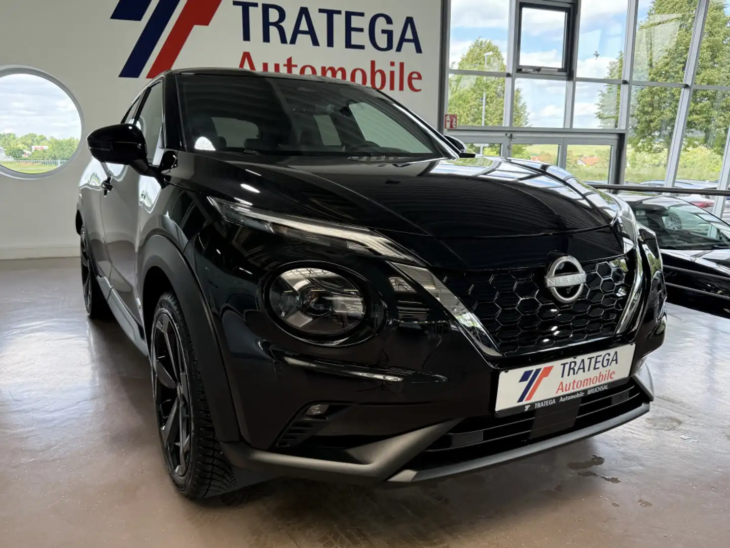 Nissan Juke 1,6l Hybrid Tekna ACC 360° SH LHZ TW LED Schwarz - 1